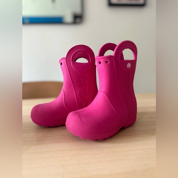 Crocs “Handle it Rain” rainboots blue or pink - Picture 2 of 11